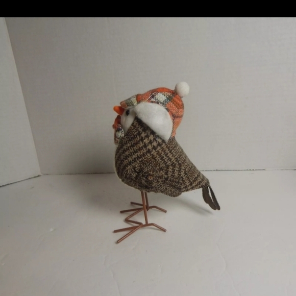 Plaid Brown‎ and White Bird Decor - Picture 3 of 7